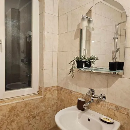 дунав билдингс 3 *