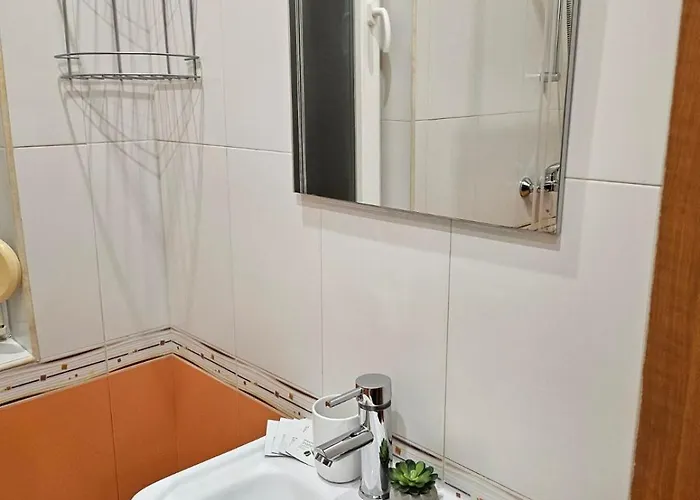 дунав билдингс 3 *